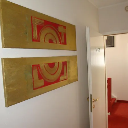 ゲストハウス ランドハウス シュラステンジー