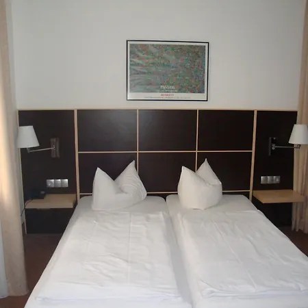 ランドハウス シュラステンジー ベルリン