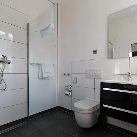 ランドハウス シュラステンジー ベルリン