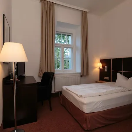 兰德豪斯斯科腾瑟酒店 3* 柏林