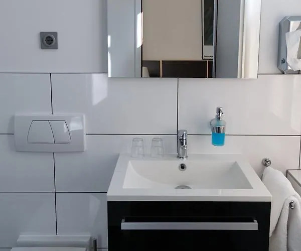 Schlachtensee Casa de hóspedes 3*